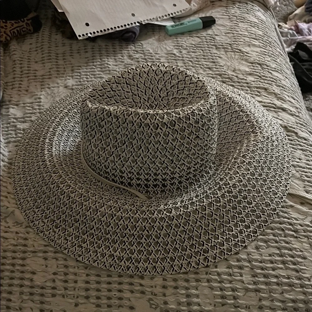 Anthropologie wide brim  Black and White Woven Hat - Picture 2 of 16